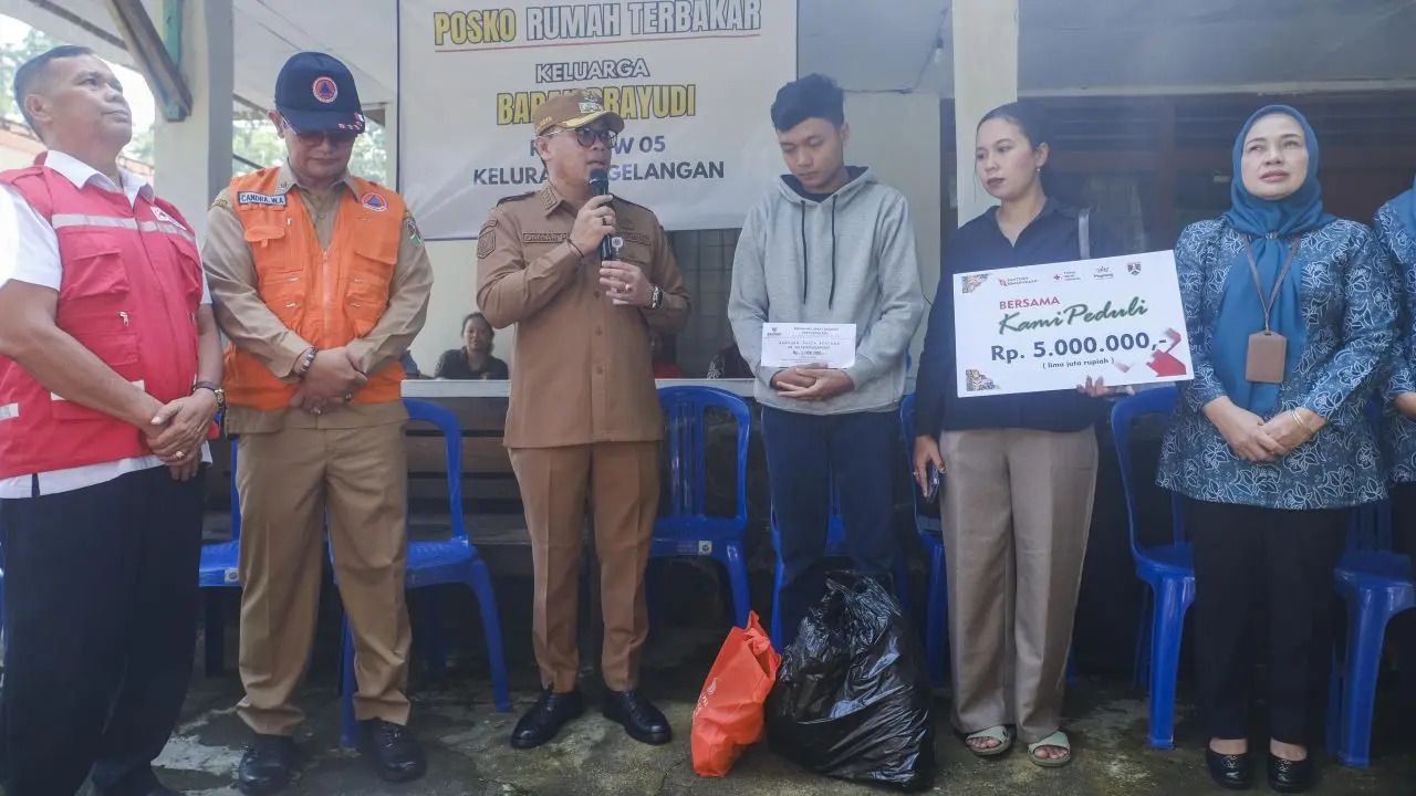 Wali Kota Magelang Salurkan Bantuan dan Pastikan Perbaikan Rumah Korban Kebakaran di Gelangan